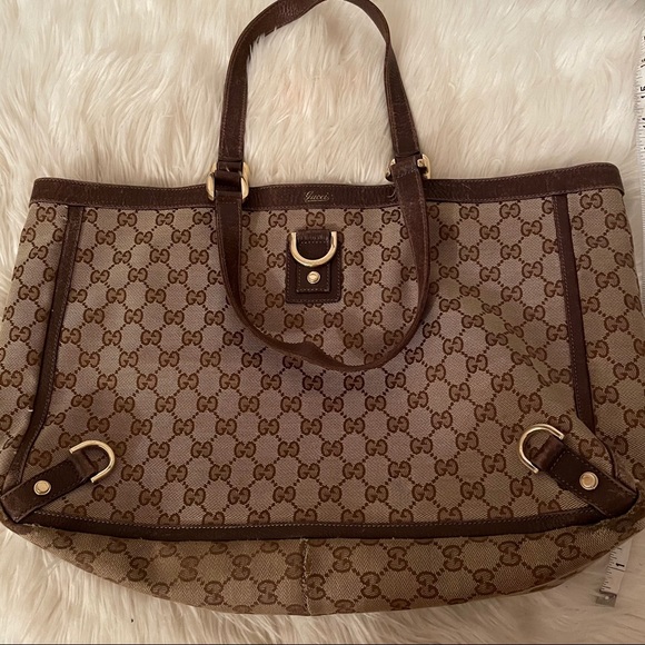 Gucci Handbags - Gucci bag